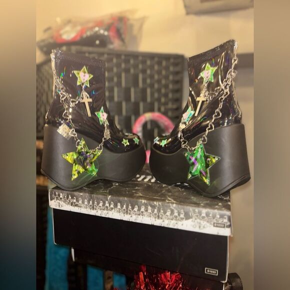 Demonia Blaze Star Cut Out Platform “Galactic Goddess” LED Rave Boots - Picture 8 of 8